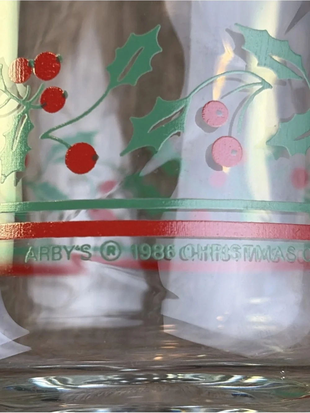Set of 4 Arby's 1986 Christmas Glass Set Holly Berry Stemmed Goblets Glasses
